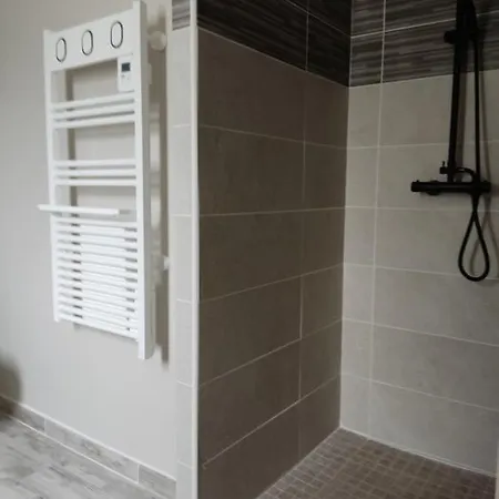 Independante Avec Piscine Privat bolig